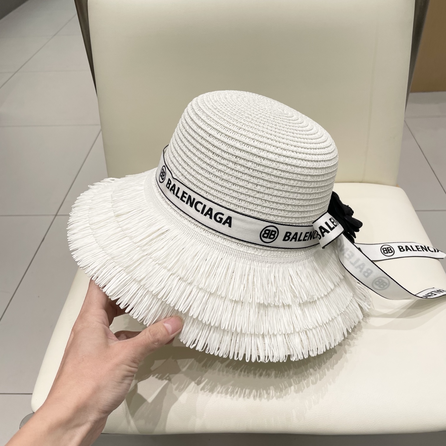  【balenciaga巴黎世家】2025新款蝴蝶结度假风草帽，旅行必备，超好搭配，赶紧入手！