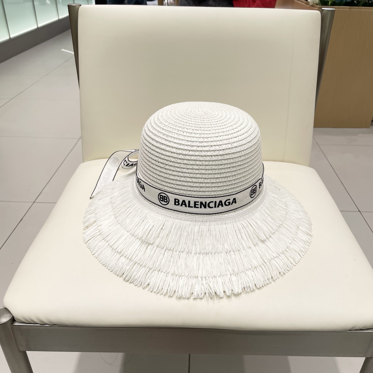  【balenciaga巴黎世家】2025新款蝴蝶结度假风草帽，旅行必备，超好搭配，赶紧入手！