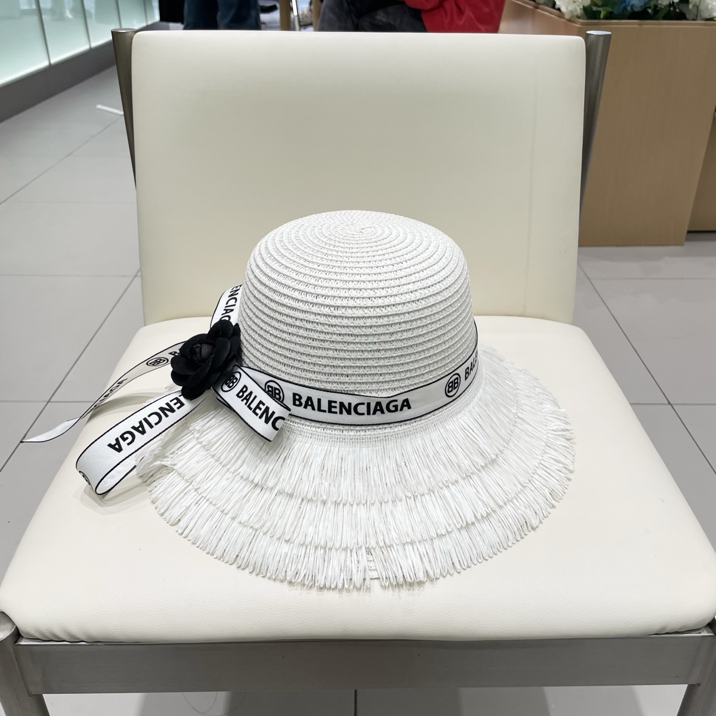  【balenciaga巴黎世家】2025新款蝴蝶结度假风草帽，旅行必备，超好搭配，赶紧入手！