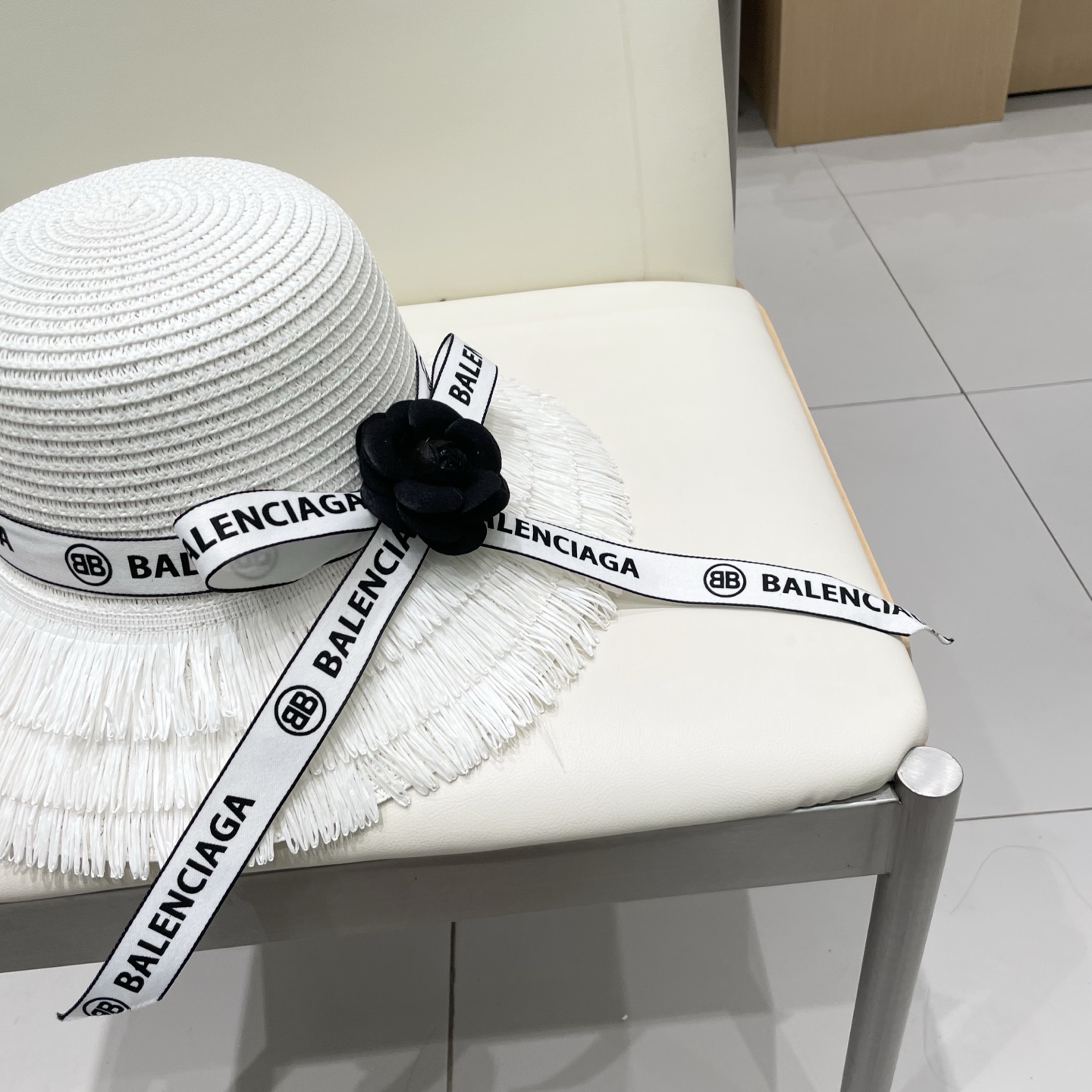  【balenciaga巴黎世家】2025新款蝴蝶结度假风草帽，旅行必备，超好搭配，赶紧入手！