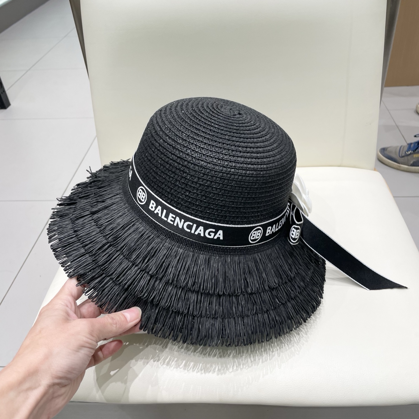  【balenciaga巴黎世家】2025新款蝴蝶结度假风草帽，旅行必备，超好搭配，赶紧入手！