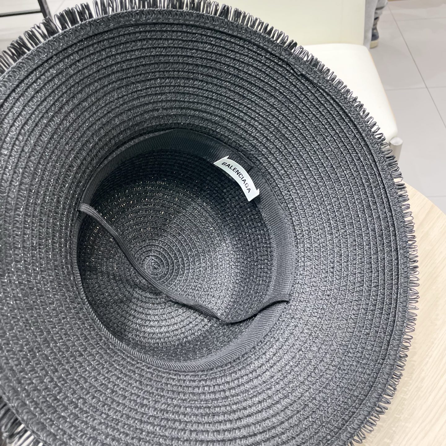  【balenciaga巴黎世家】2025新款蝴蝶结度假风草帽，旅行必备，超好搭配，赶紧入手！