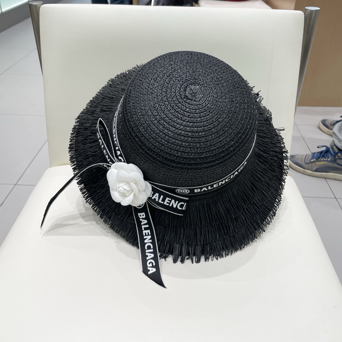  【balenciaga巴黎世家】2025新款蝴蝶结度假风草帽，旅行必备，超好搭配，赶紧入手！