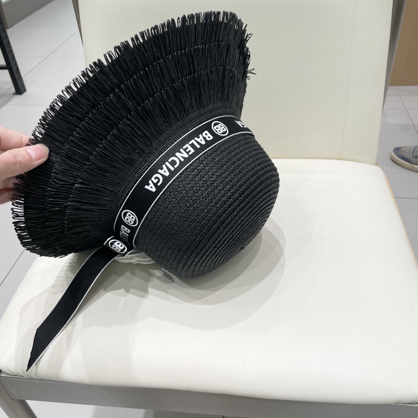  【balenciaga巴黎世家】2025新款蝴蝶结度假风草帽，旅行必备，超好搭配，赶紧入手！