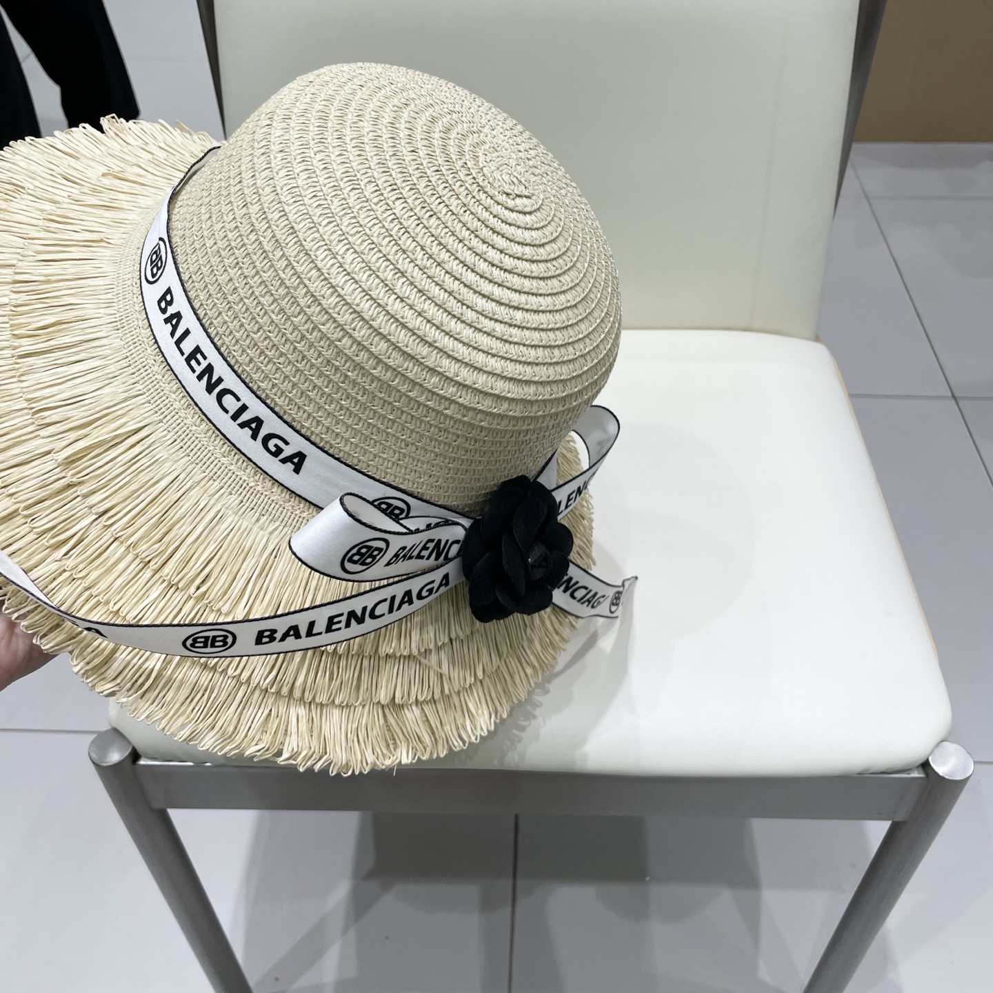  【balenciaga巴黎世家】2025新款蝴蝶结度假风草帽，旅行必备，超好搭配，赶紧入手！