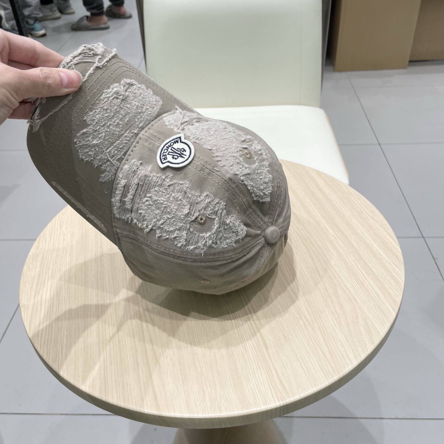  蒙口MONCLER新款棒球帽，时尚炸街单品，风格很OK，网红.时尚博主的最爱！高品质舒适透气，凹造型很