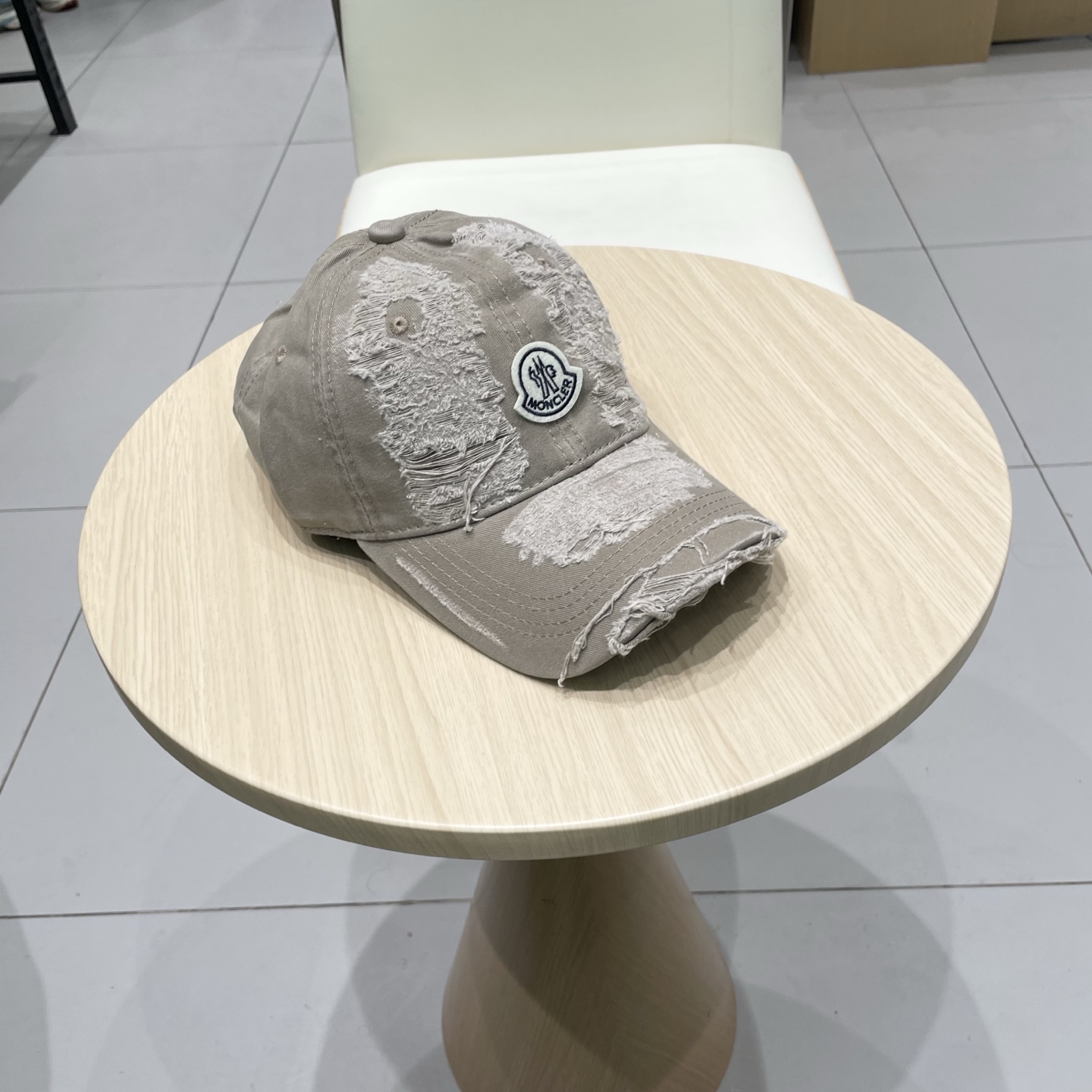  蒙口MONCLER新款棒球帽，时尚炸街单品，风格很OK，网红.时尚博主的最爱！高品质舒适透气，凹造型很