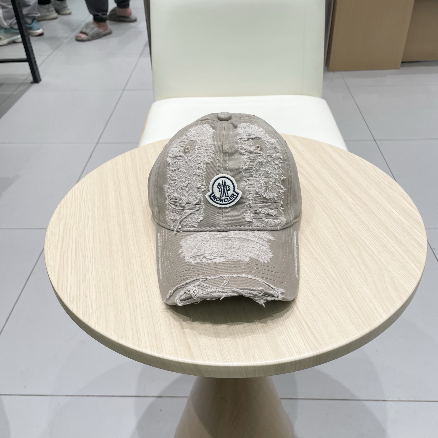  蒙口MONCLER新款棒球帽，时尚炸街单品，风格很OK，网红.时尚博主的最爱！高品质舒适透气，凹造型很