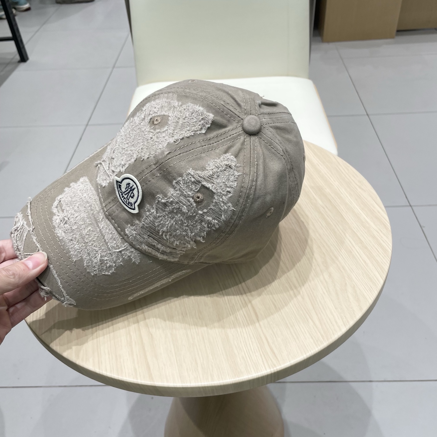  蒙口MONCLER新款棒球帽，时尚炸街单品，风格很OK，网红.时尚博主的最爱！高品质舒适透气，凹造型很