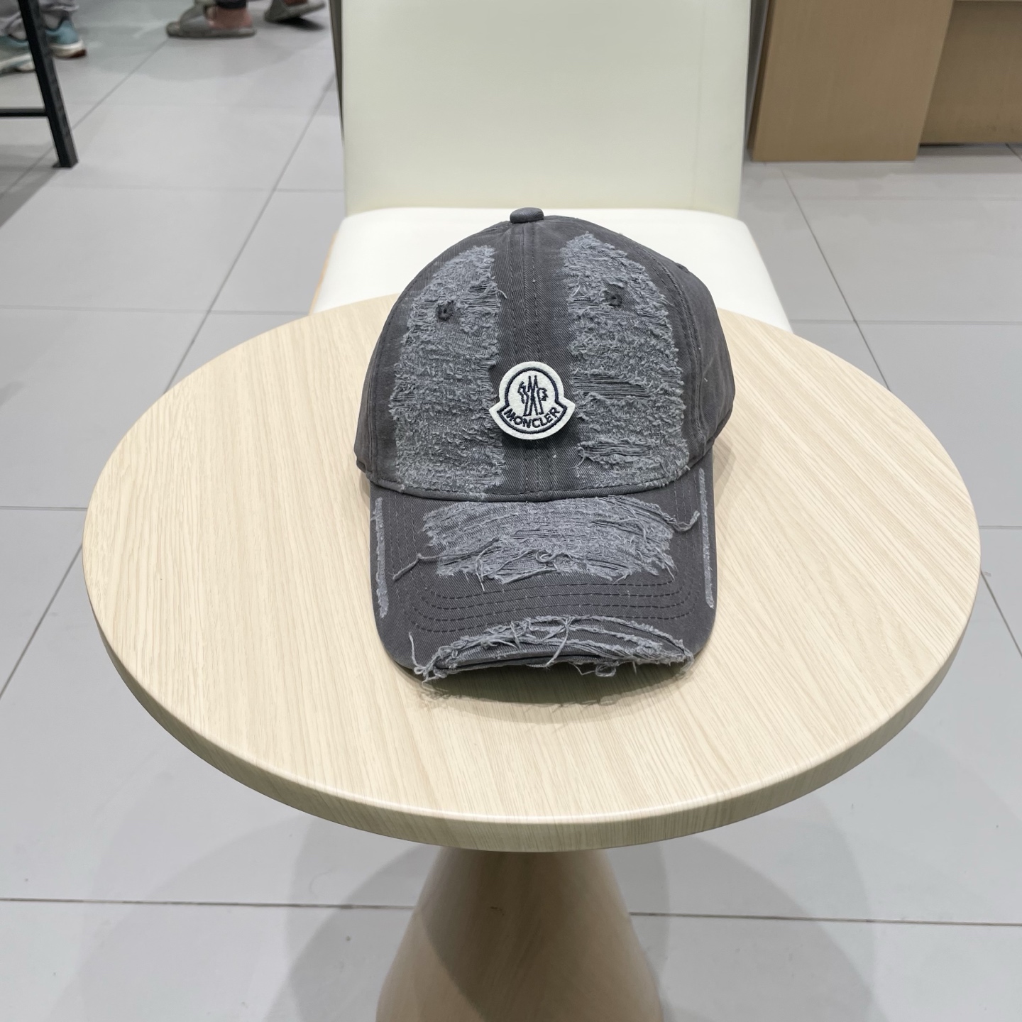  蒙口MONCLER新款棒球帽，时尚炸街单品，风格很OK，网红.时尚博主的最爱！高品质舒适透气，凹造型很