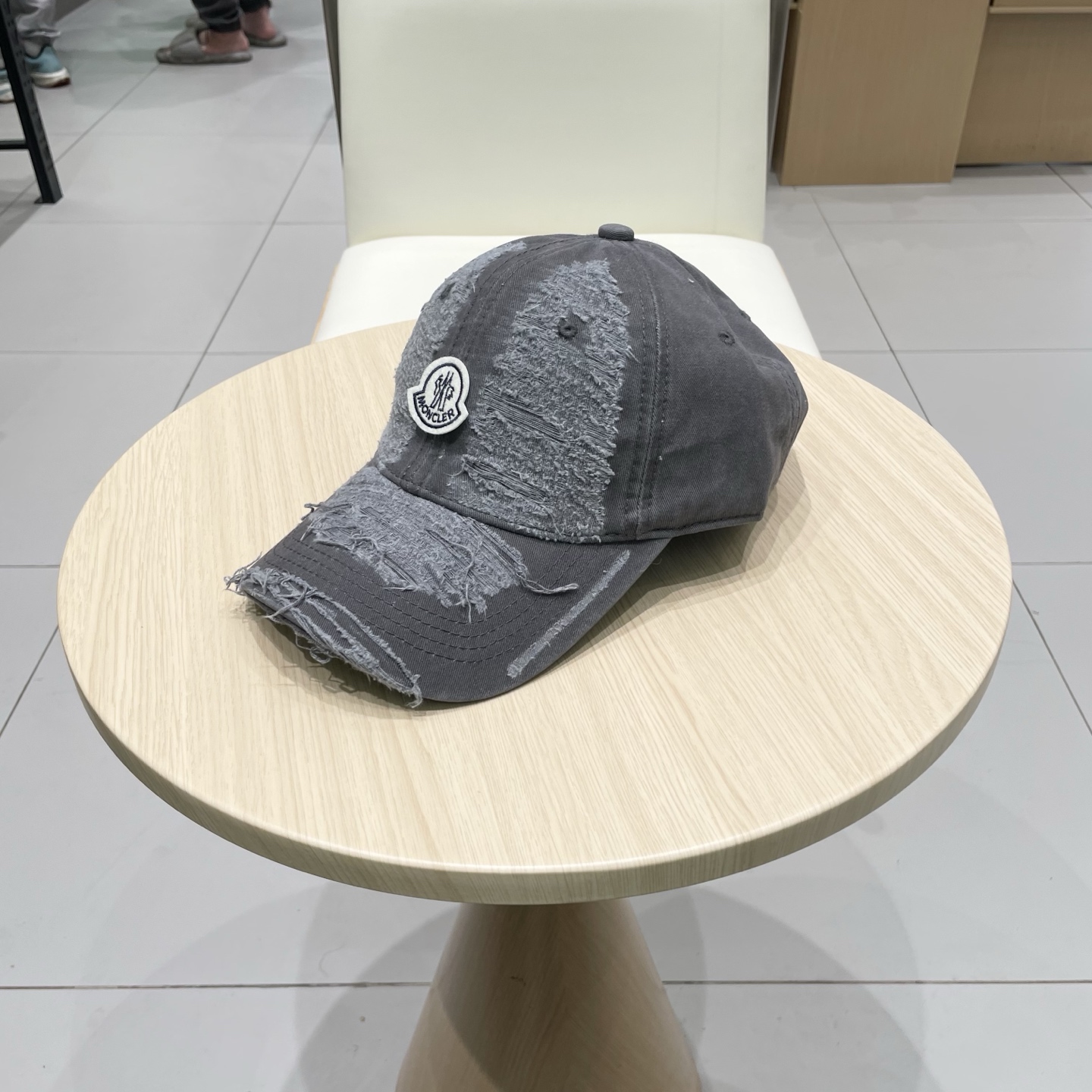  蒙口MONCLER新款棒球帽，时尚炸街单品，风格很OK，网红.时尚博主的最爱！高品质舒适透气，凹造型很