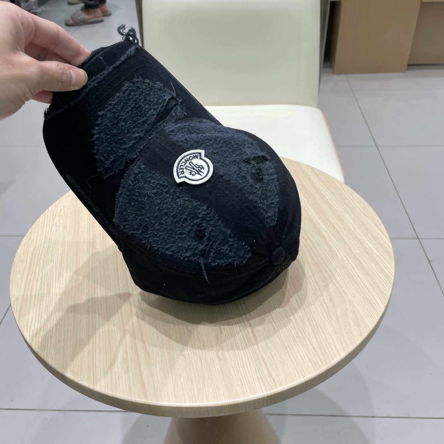  蒙口MONCLER新款棒球帽，时尚炸街单品，风格很OK，网红.时尚博主的最爱！高品质舒适透气，凹造型很