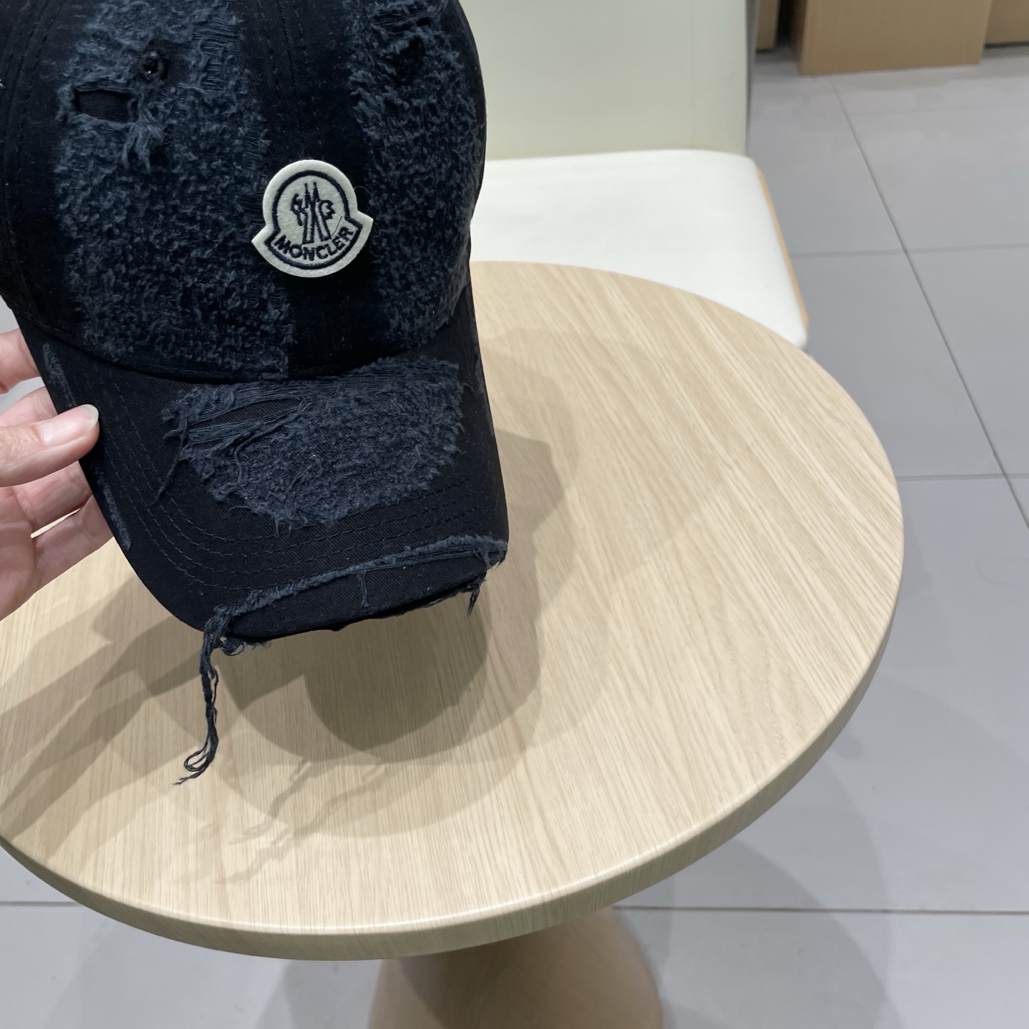  蒙口MONCLER新款棒球帽，时尚炸街单品，风格很OK，网红.时尚博主的最爱！高品质舒适透气，凹造型很