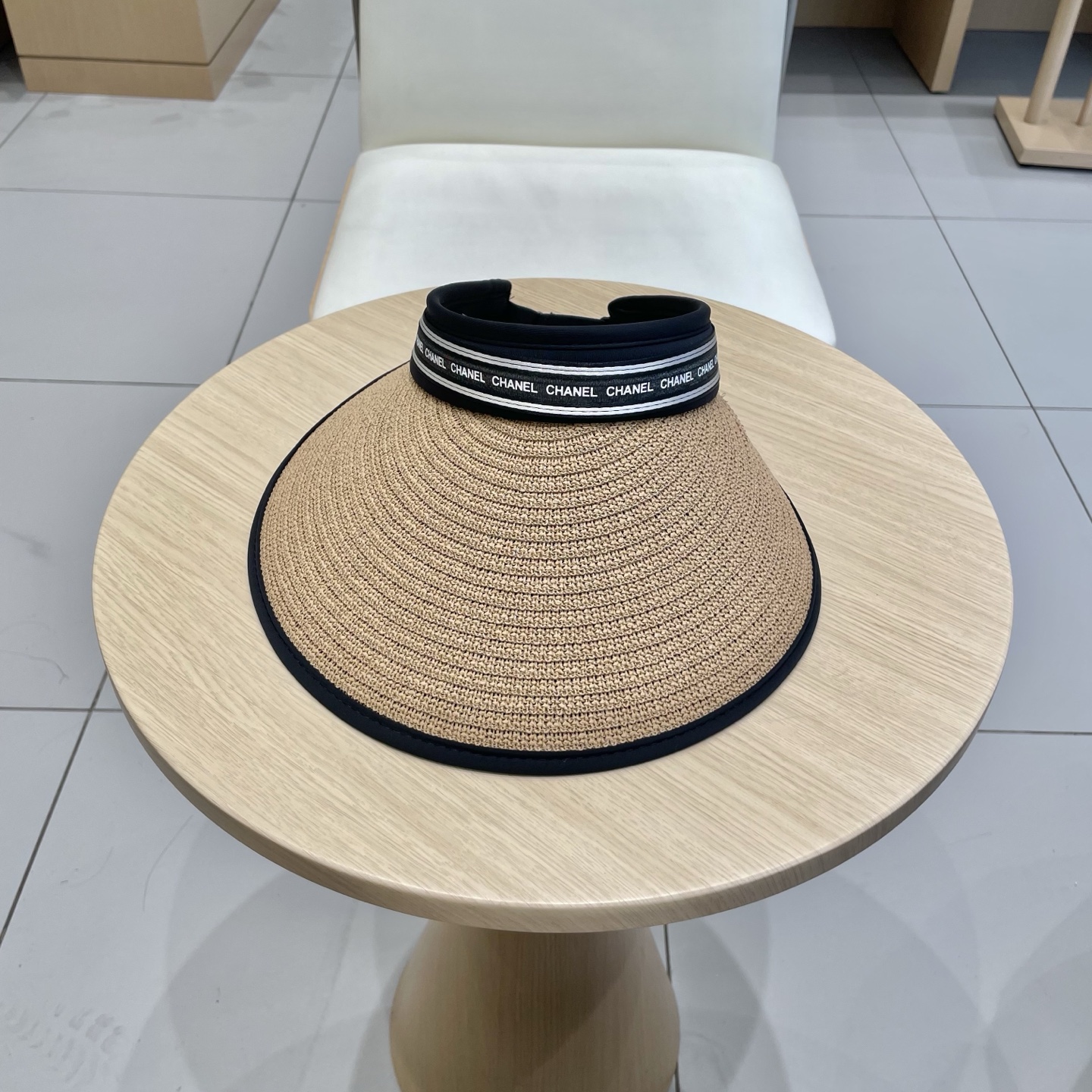 NO:355400,Chanel Chanel headband, sun-visible empty hat hat straw hat fisherman hat baseball hat, hat, chanel, chanel, espadrilles, hatsChanel香奈儿发箍,遮阳空顶帽帽子草帽渔夫帽棒球帽,帽子,chanel,chanel,espadrilles,hats,hat