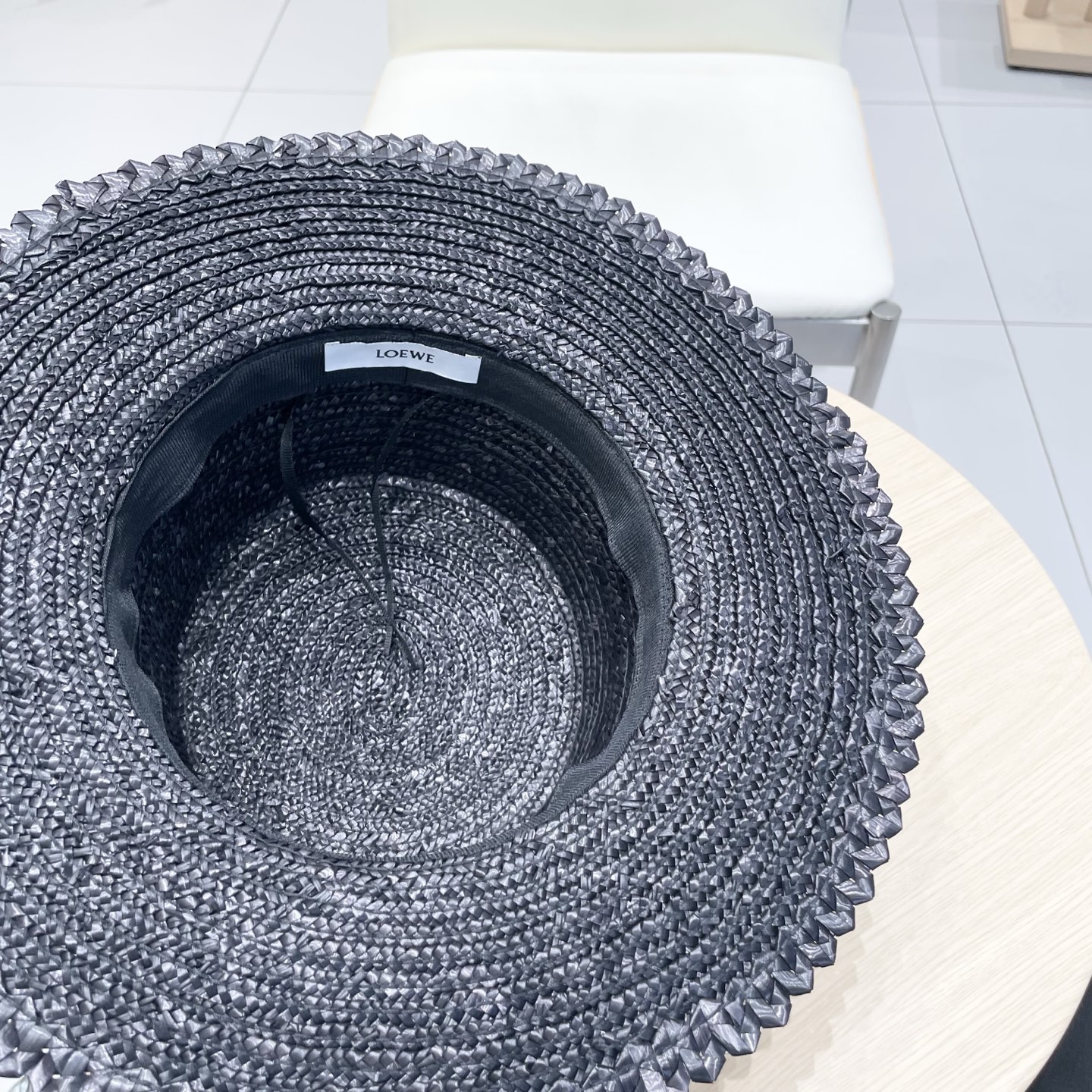 罗意威loewe新款Chanel香奈儿草帽，平顶礼帽，日本支持制作，皮带 简约平顶优雅草帽女防晒海边度假