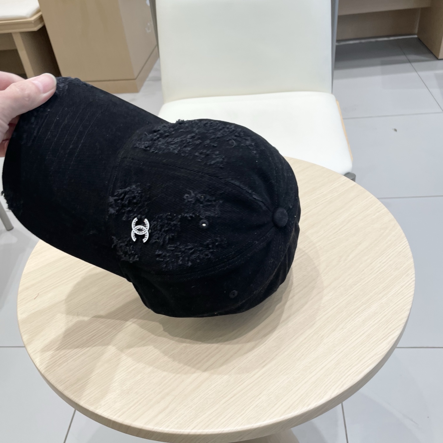  CHANEL香奈儿】新款简约logo棒球帽，新款出货，大牌款超好搭配，赶紧入手！