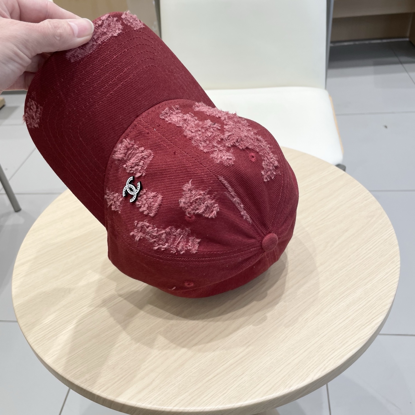  CHANEL香奈儿】新款简约logo棒球帽，新款出货，大牌款超好搭配，赶紧入手！