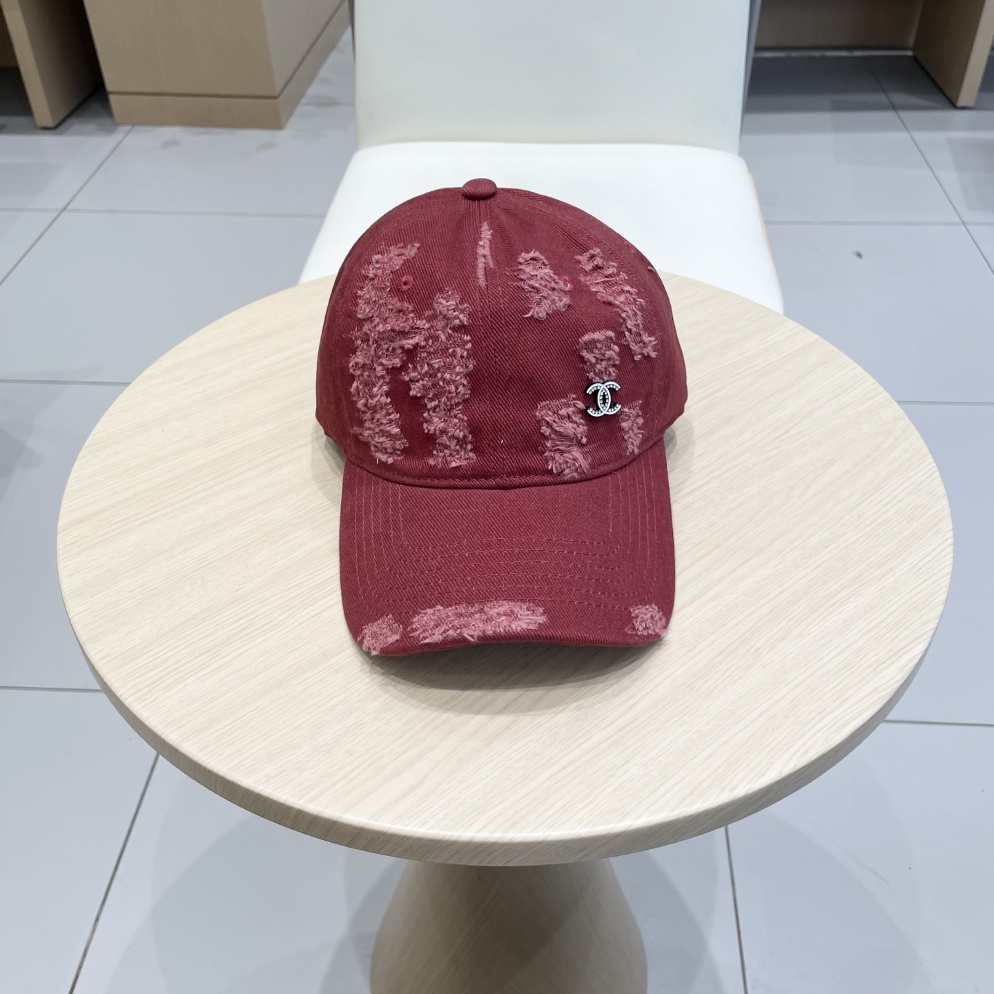  CHANEL香奈儿】新款简约logo棒球帽，新款出货，大牌款超好搭配，赶紧入手！