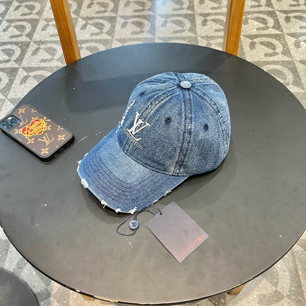    LouiVuittonLV👒专柜新款路易威登家刺绣棒球帽，简单大方 男女通用遮阳帽，