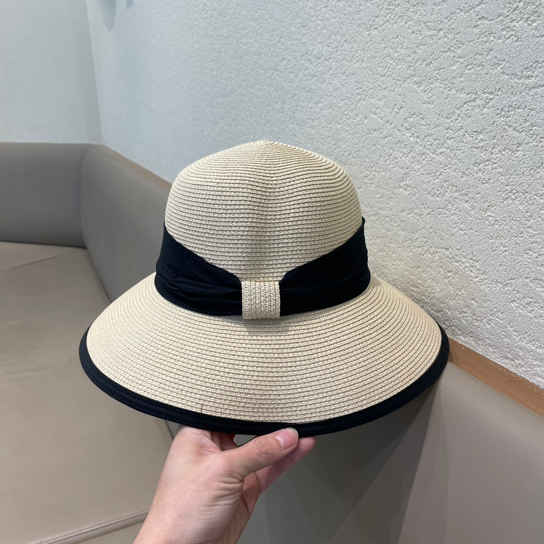 【Chanel香奈儿】新款编织草帽，度假休闲必备，优雅大方的一款
