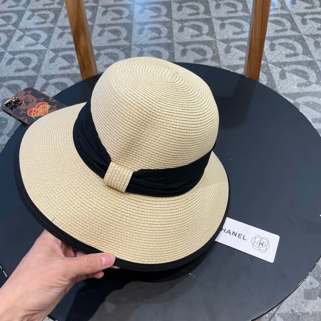 【Chanel香奈儿】新款编织草帽，度假休闲必备，优雅大方的一款