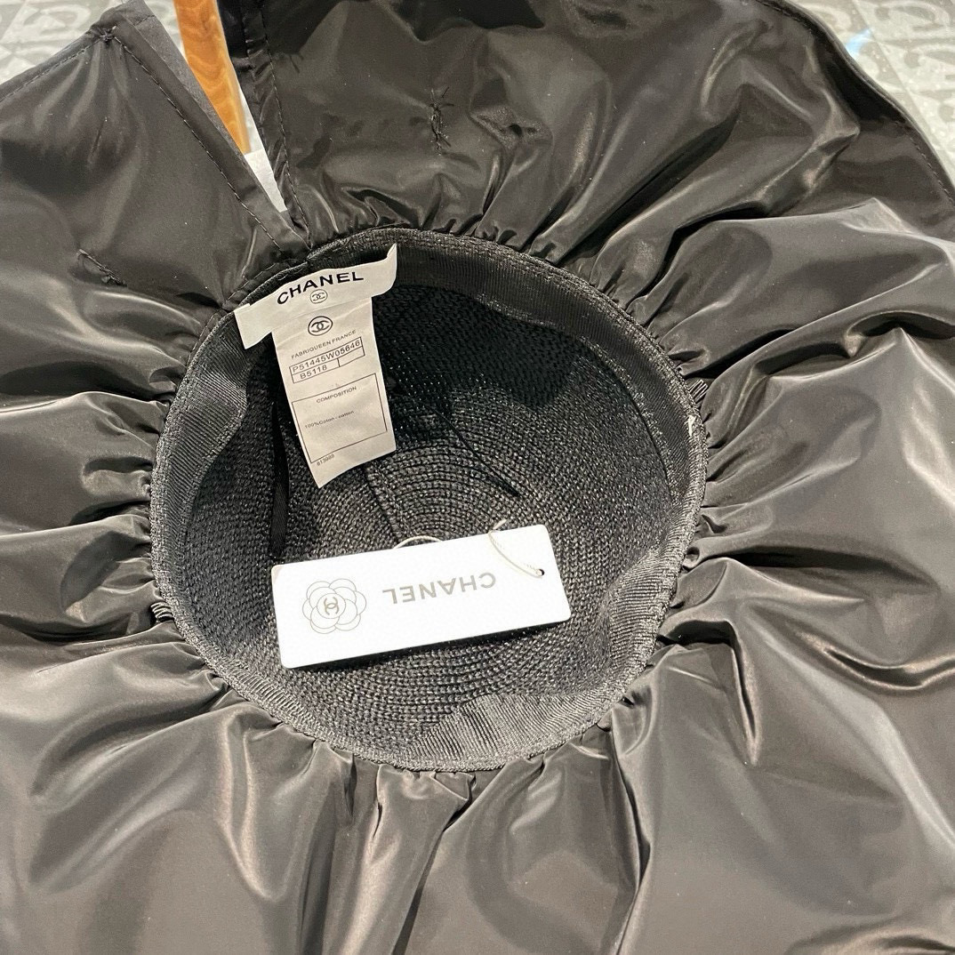  Chanel 夏季黑胶蝴蝶结遮阳帽女镂空草帽防紫外线大檐遮脸防晒太阳渔夫帽
