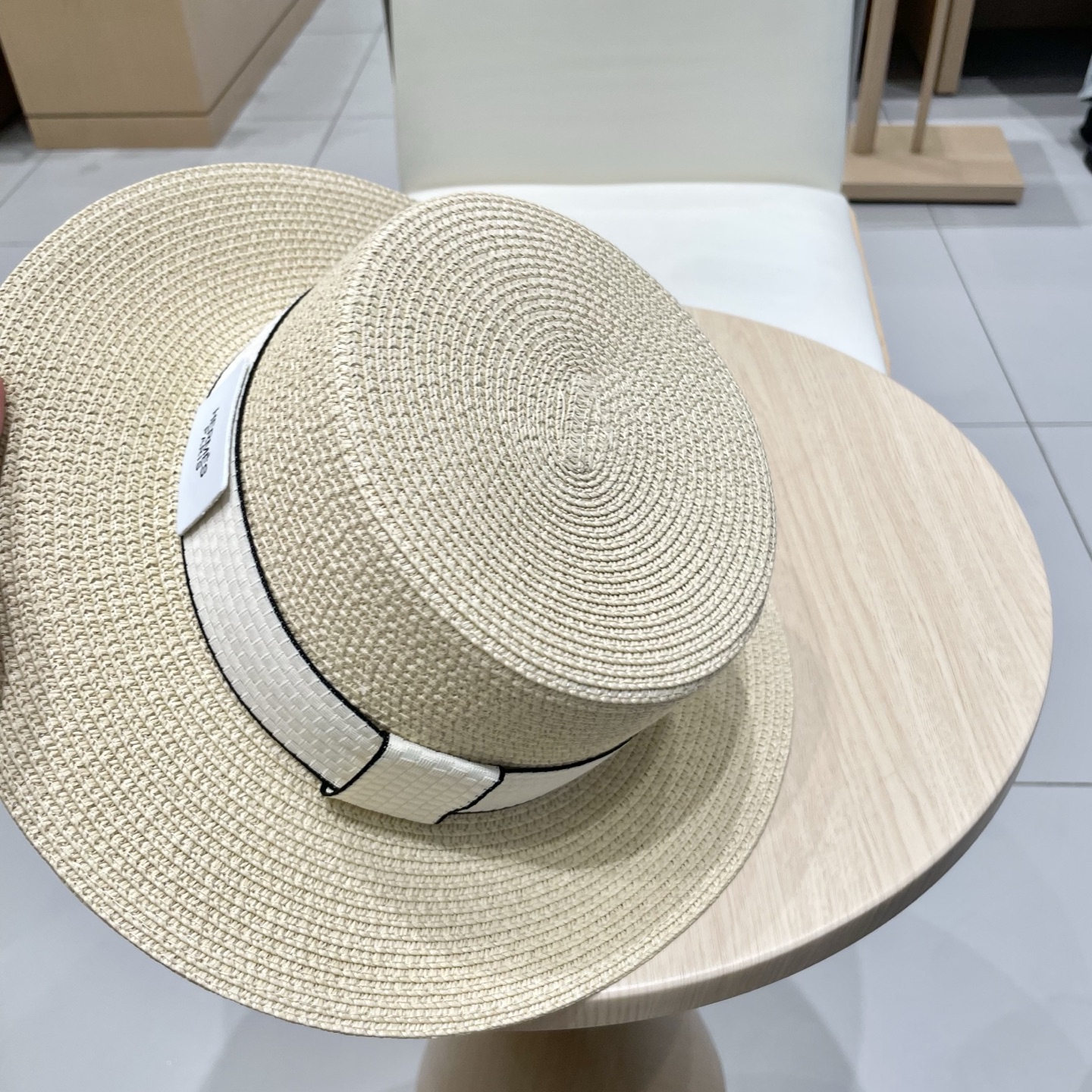  爱马仕新款草帽，平顶礼帽，头围57cm