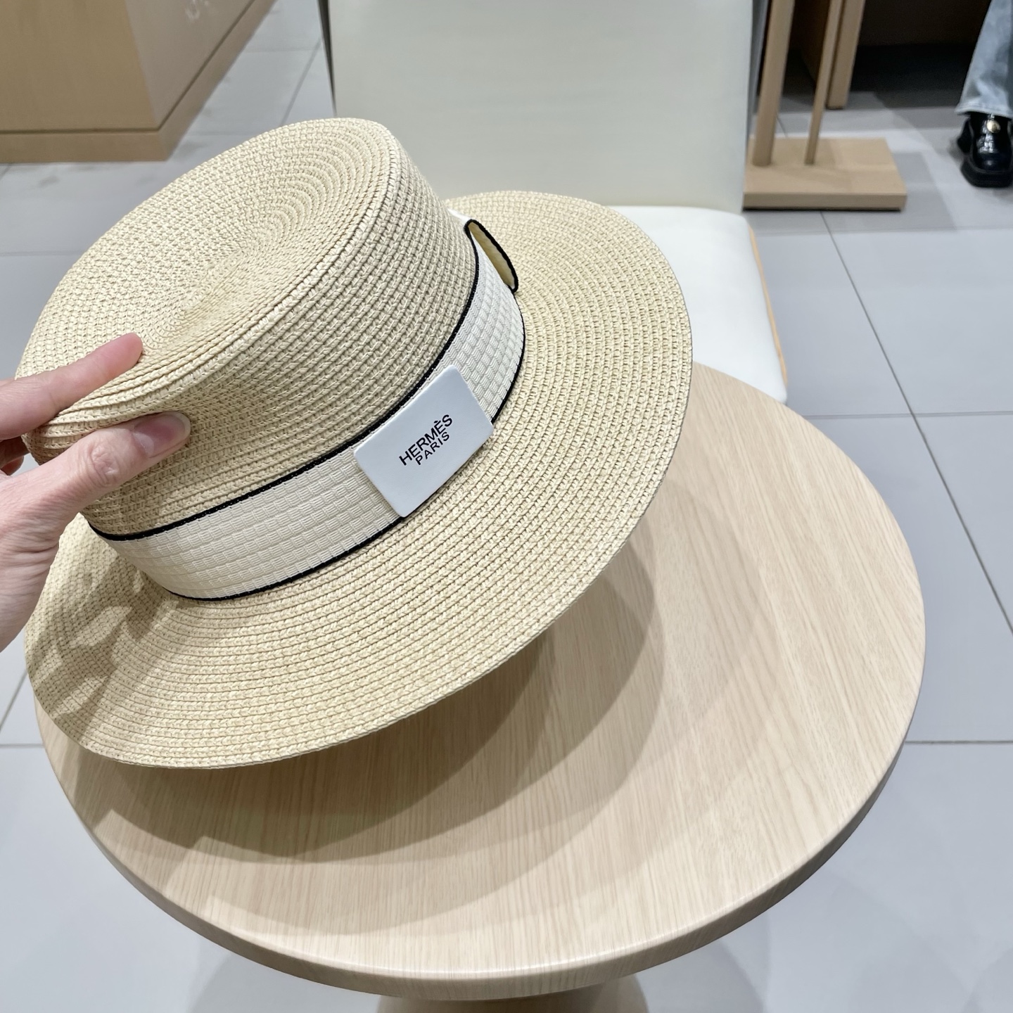  爱马仕新款草帽，平顶礼帽，头围57cm