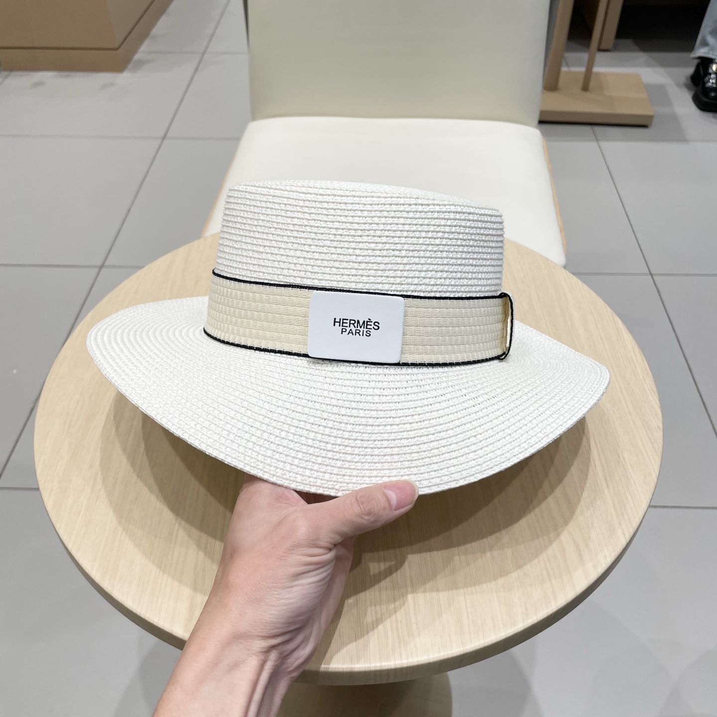  爱马仕新款草帽，平顶礼帽，头围57cm