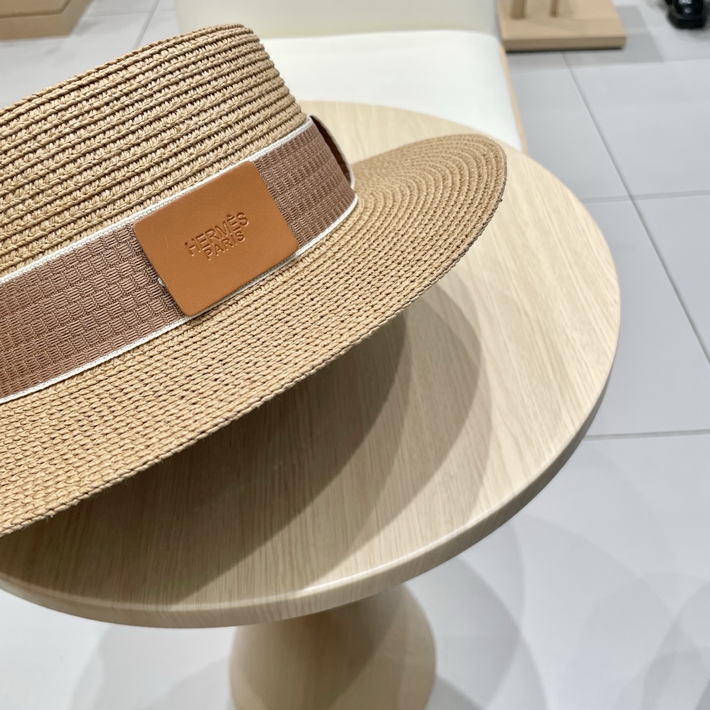  爱马仕新款草帽，平顶礼帽，头围57cm