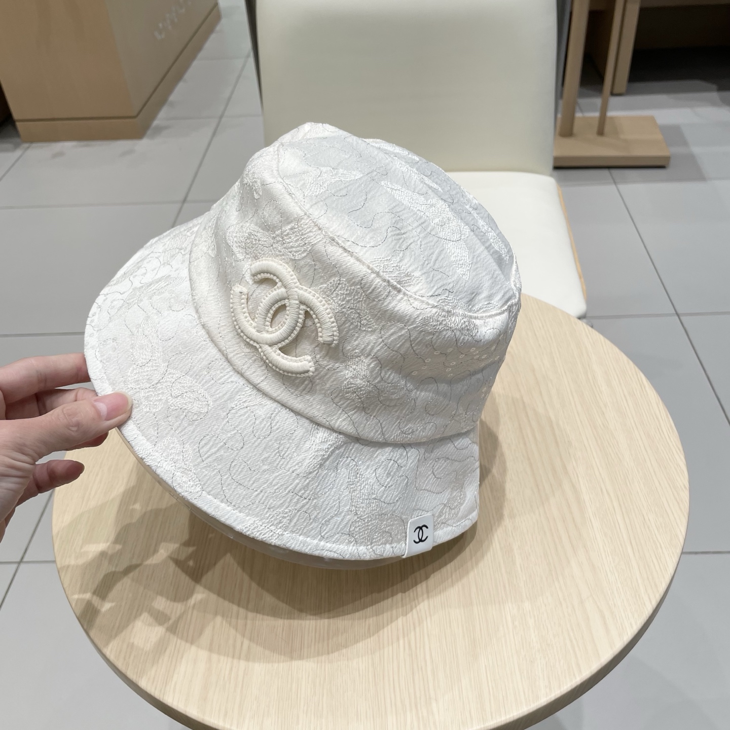  现货🌈CHANEL香奈儿 最美渔夫帽 🈵️logo你们爱的 😄