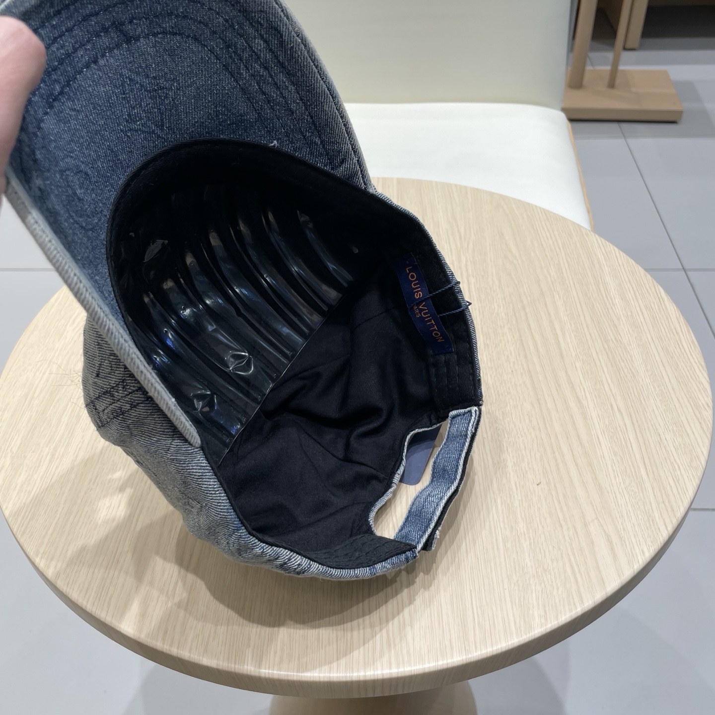  LV路易威登棒球帽  轻盈透气。完美版型，独家实物拍摄，男女适用