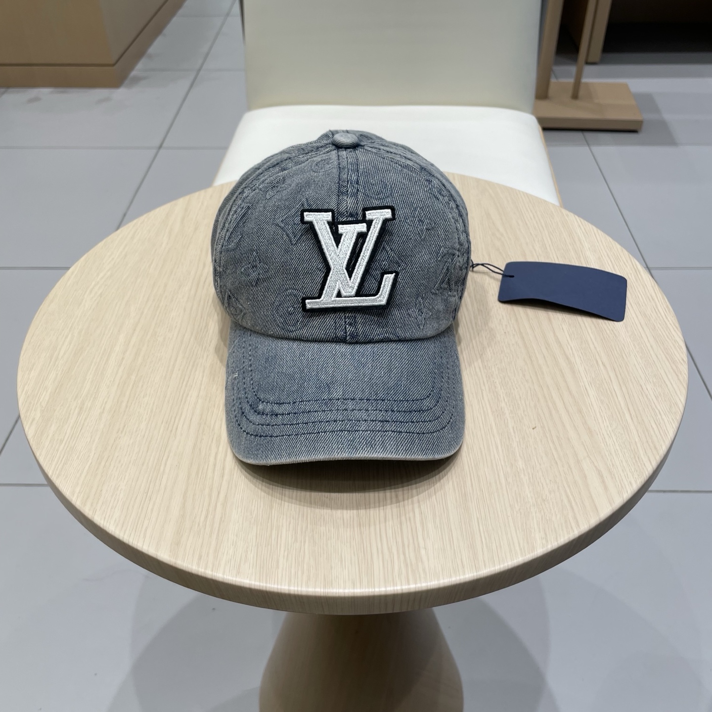 NO:225019,LV Louis Vuitton Baseball Cap Light and Breathable. Perfect Stylish, Exclusive Live Shot, Suitable Hats for Men and Women, Straw Hats, Fisherman's Hats, Baseball Hats, Knitted Hats, Louis vuitton, Louis vuitton, Espadrilles, Hats19860909LV路易威登棒球帽 轻盈透气.完美版型,独家实物拍摄,男女适用帽子草帽渔夫帽棒球帽针织帽,帽子,louis vuitton,louis vuitton,espadrilles,hats,hat