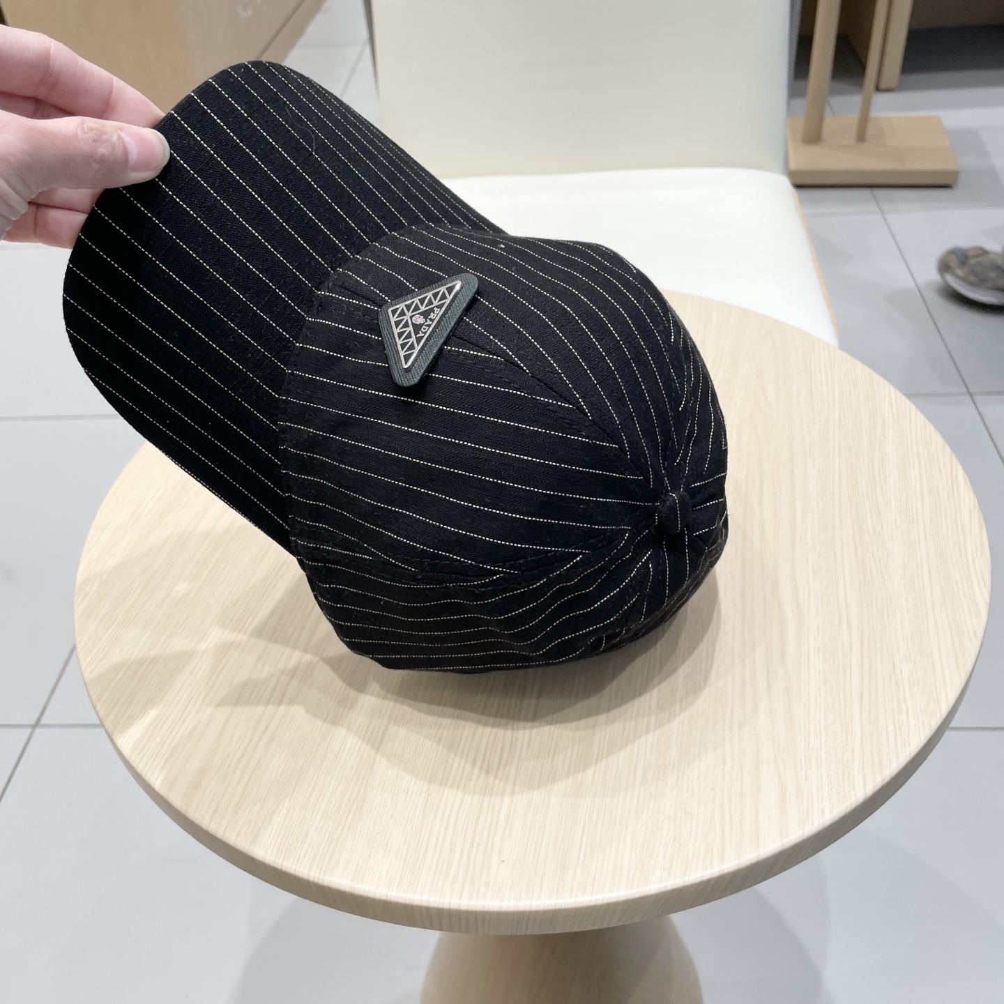  Prada普拉达 2025早秋新款大牌款棒球帽，经典款男女通用