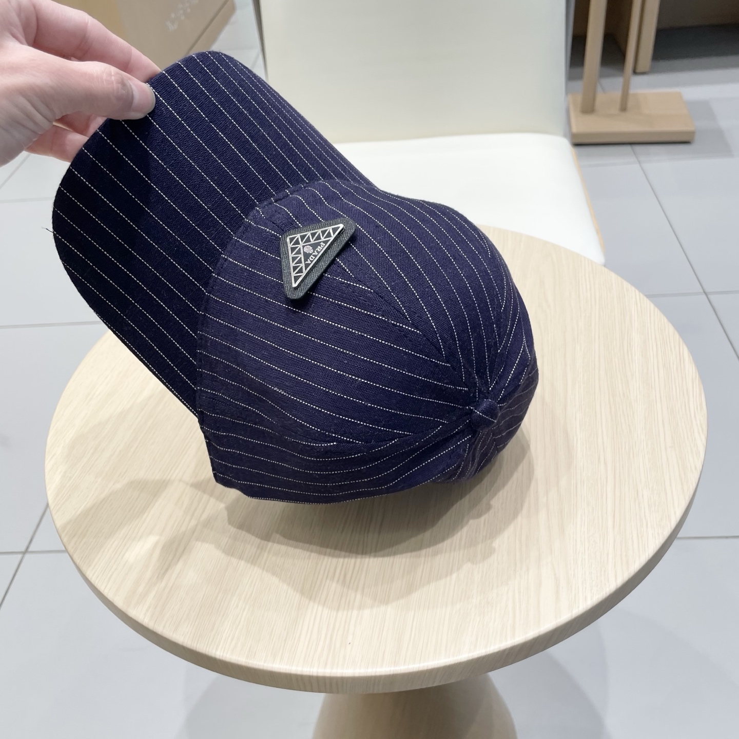  Prada普拉达 2025早秋新款大牌款棒球帽，经典款男女通用