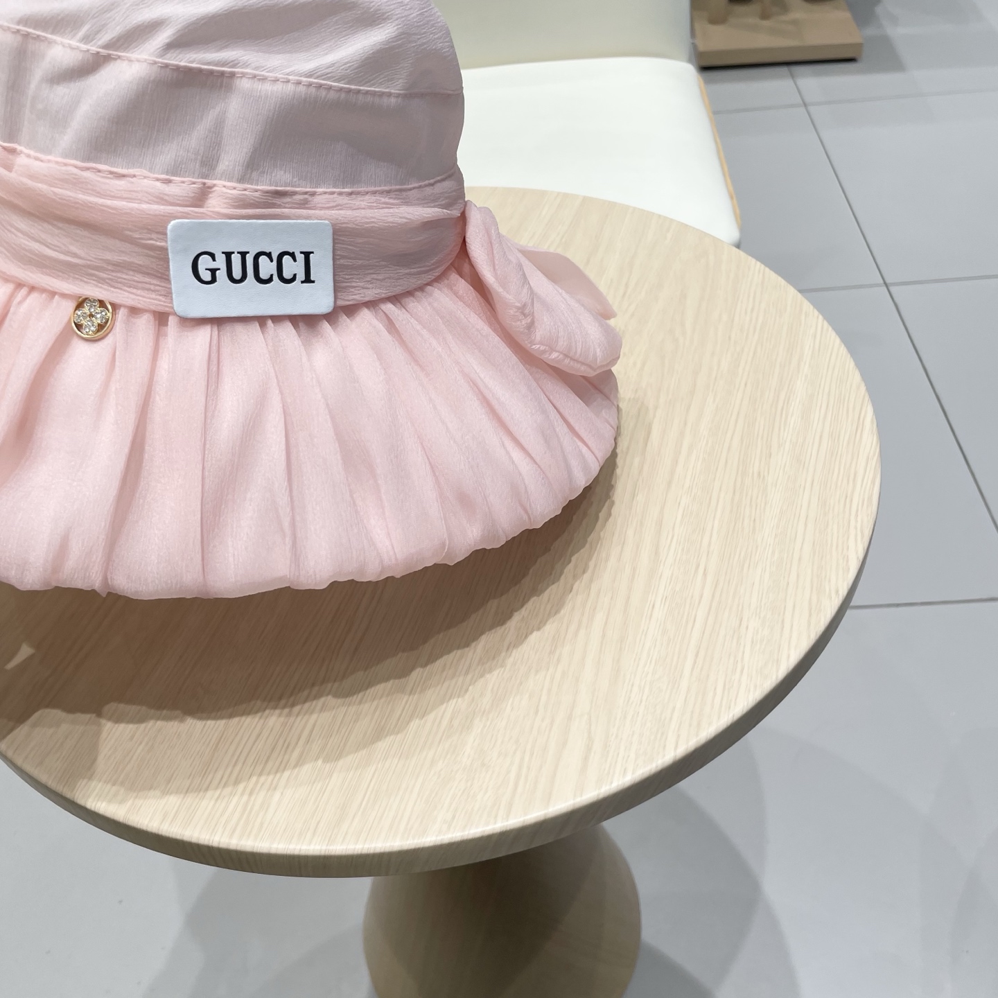  GUCCI古奇2025时尚气质优雅网纱遮阳帽女春夏出游仙女帽盆帽防晒遮阳太阳帽