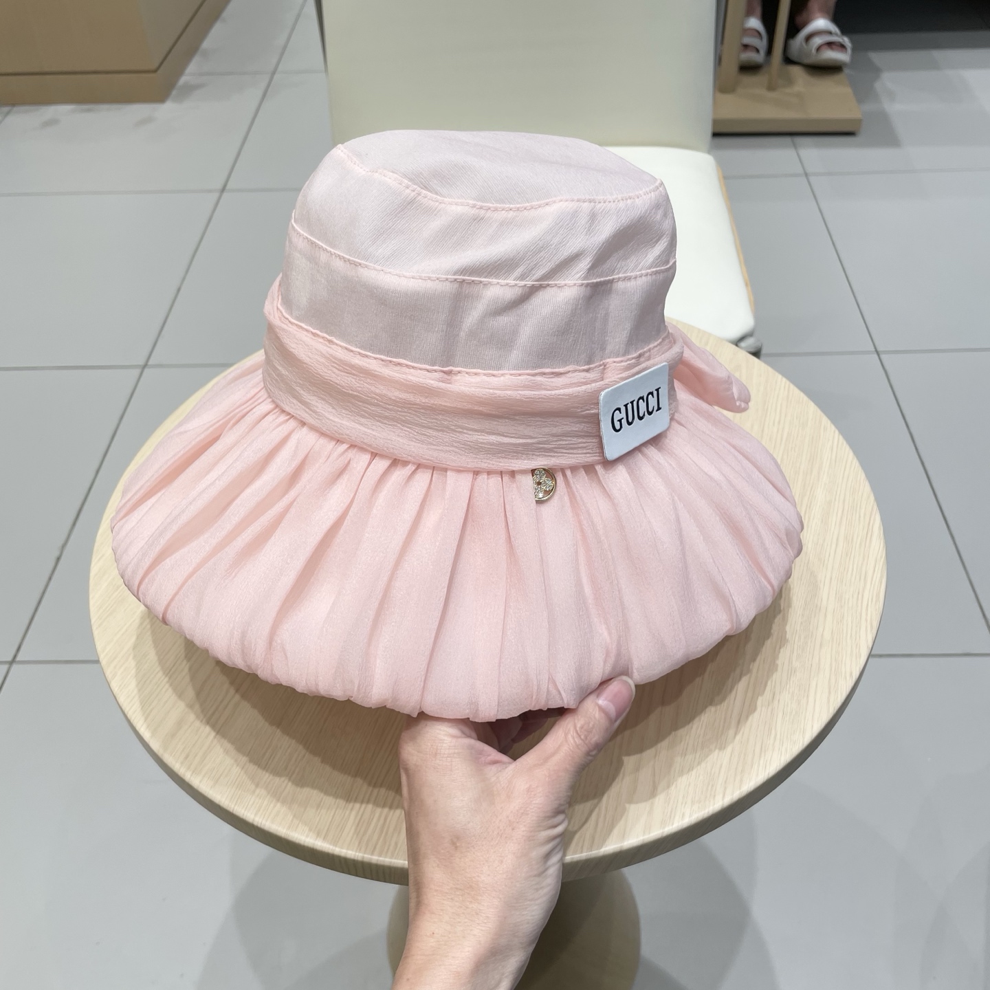  GUCCI古奇2025时尚气质优雅网纱遮阳帽女春夏出游仙女帽盆帽防晒遮阳太阳帽