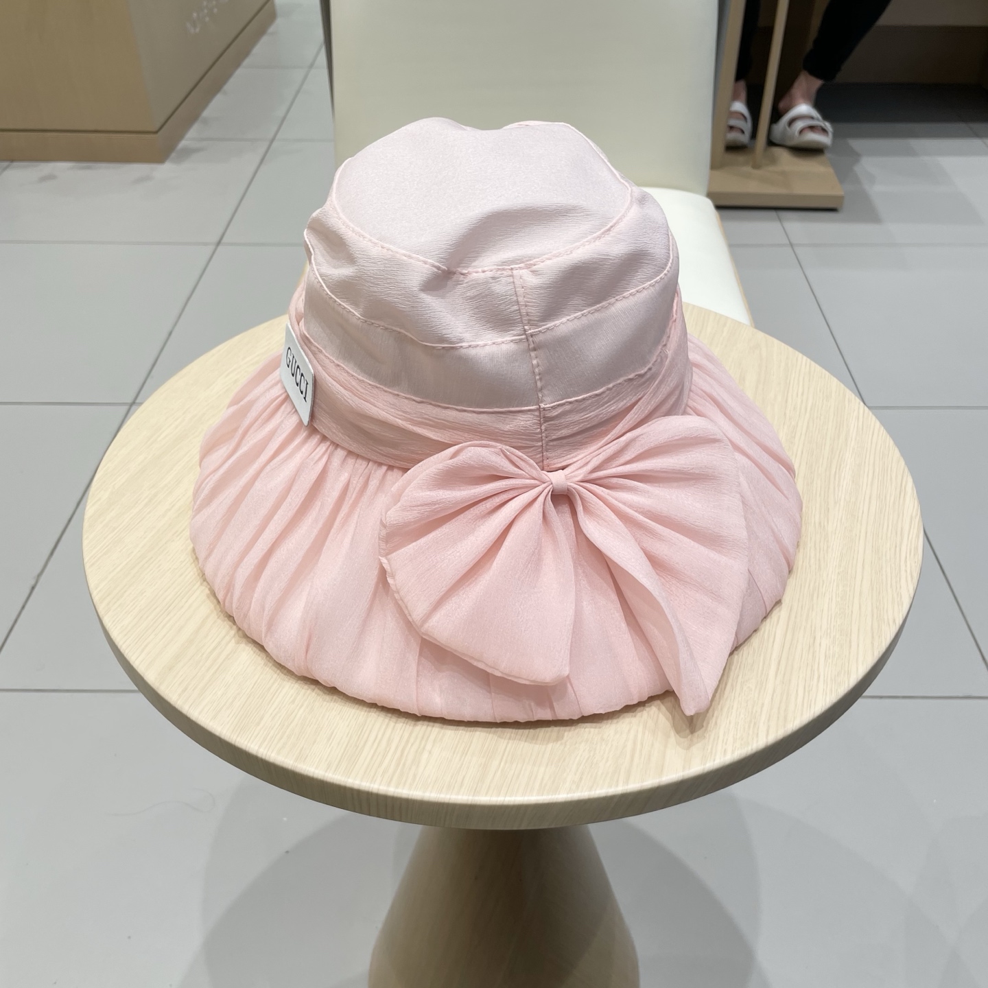  GUCCI古奇2025时尚气质优雅网纱遮阳帽女春夏出游仙女帽盆帽防晒遮阳太阳帽