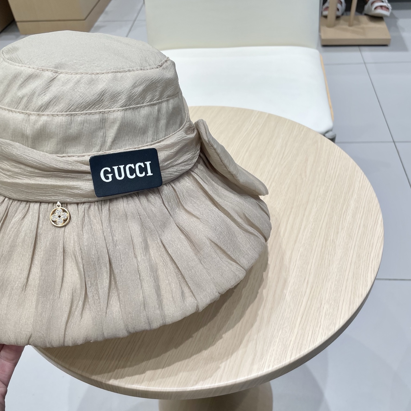  GUCCI古奇2025时尚气质优雅网纱遮阳帽女春夏出游仙女帽盆帽防晒遮阳太阳帽