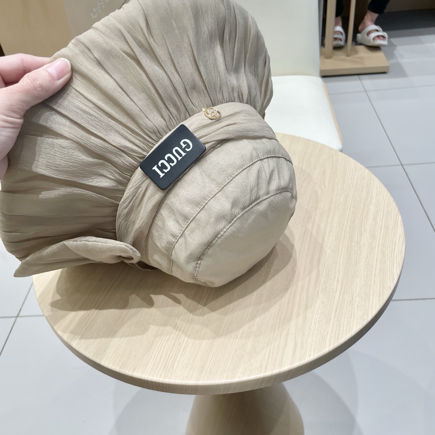  GUCCI古奇2025时尚气质优雅网纱遮阳帽女春夏出游仙女帽盆帽防晒遮阳太阳帽