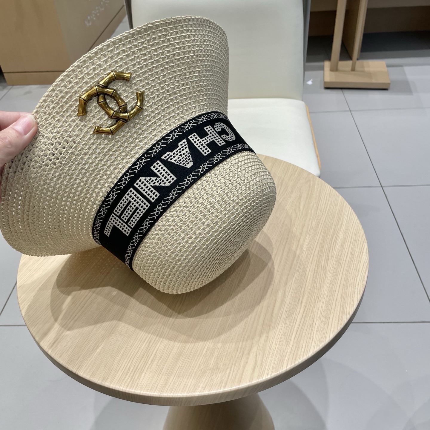  【CHANEL香奈儿】2025新款小香风度假风盆帽草帽，出街旅行单品