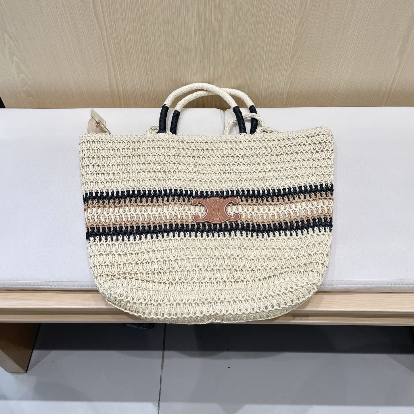NO:228788,celine Celine large capacity straw woven bag women 2025 new vacation braided bag beach bag summer commuter tote bag hat straw hat fisherman hat baseball hat, hat, celine, espadrilles, espadrilles, totes, hats19860909celine塞琳大容量草编包包女士2025新款度假编织包海边沙滩包夏天通勤托特包帽子草帽渔夫帽棒球帽,帽子,celine,espadrilles,espadrilles,totes,hats,hat