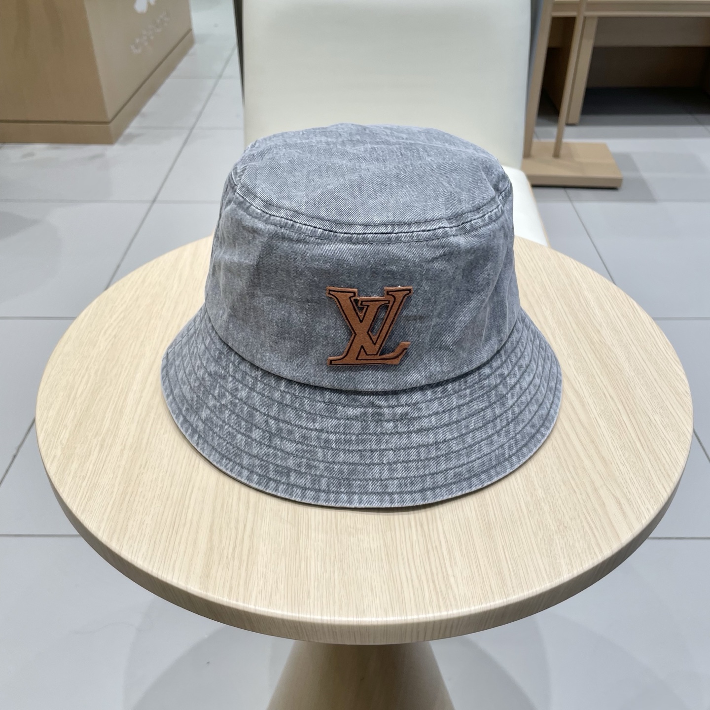 【LV路易威登】2025新款牛仔男女款简约渔夫帽，🔆百搭日常款～出街必备