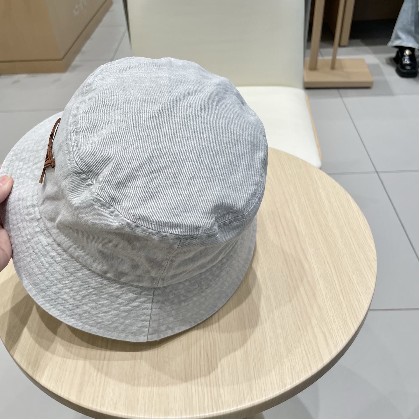 【LV路易威登】2025新款牛仔男女款简约渔夫帽，🔆百搭日常款～出街必备