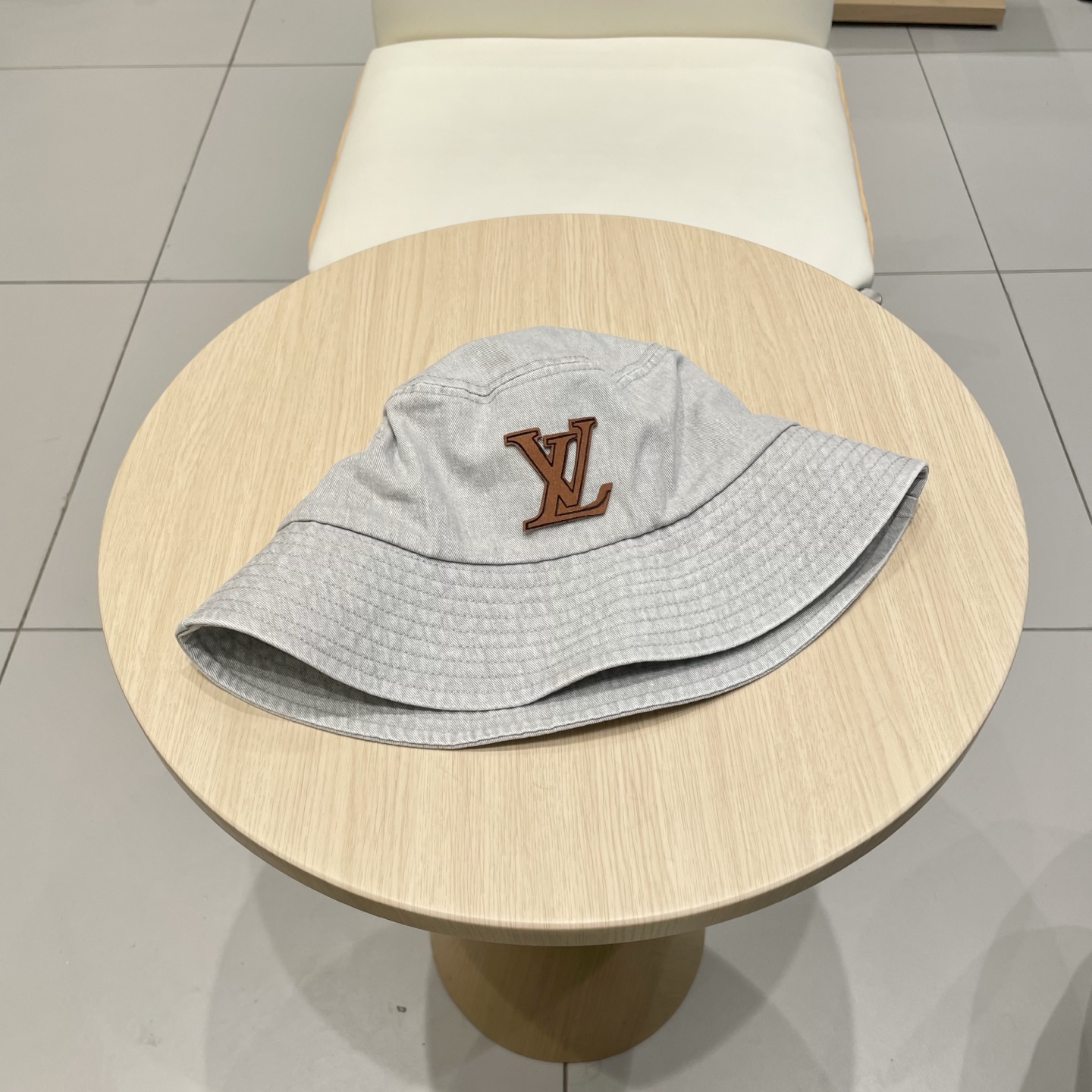 【LV路易威登】2025新款牛仔男女款简约渔夫帽，🔆百搭日常款～出街必备