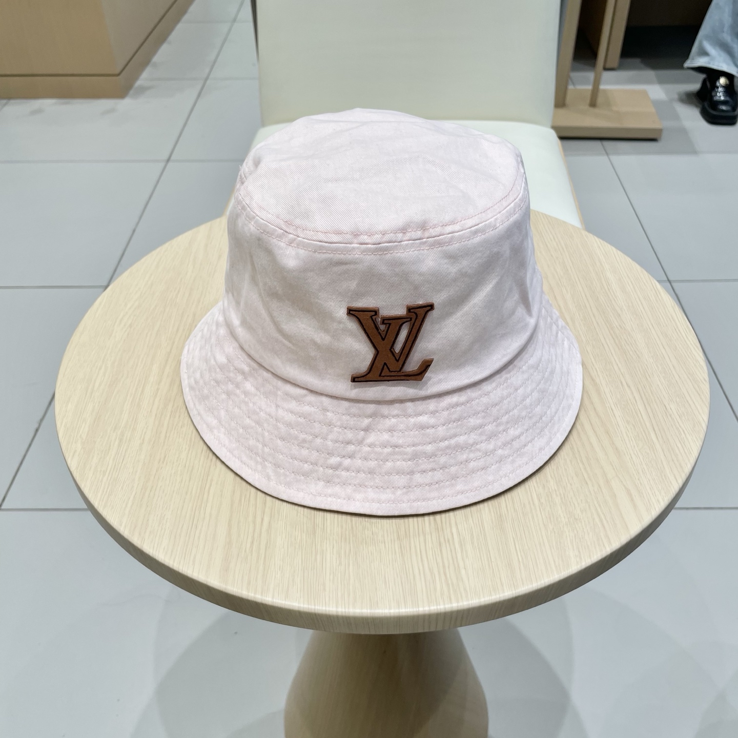 【LV路易威登】2025新款牛仔男女款简约渔夫帽，🔆百搭日常款～出街必备