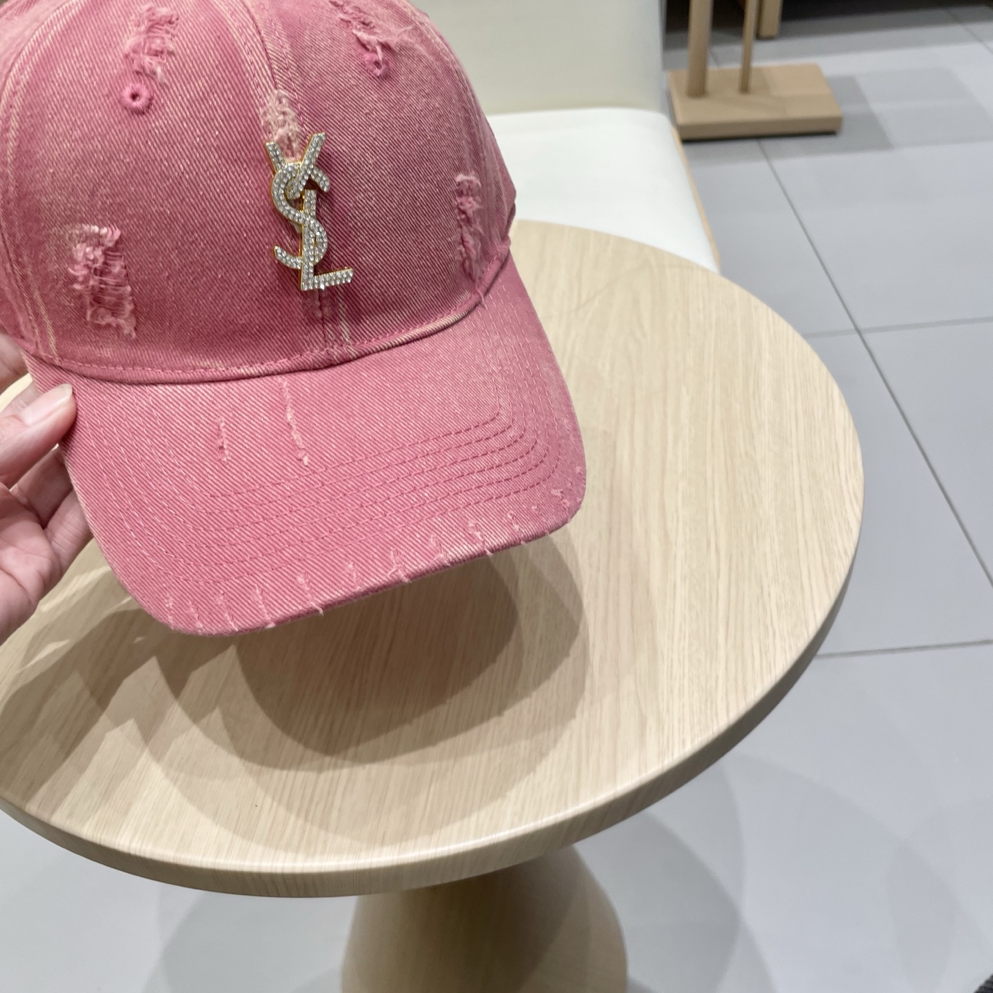   圣罗兰SAINT LAURENT 官网对版棒球帽，请认准高端品质市场唯一细节对版，小红书推荐，时尚百