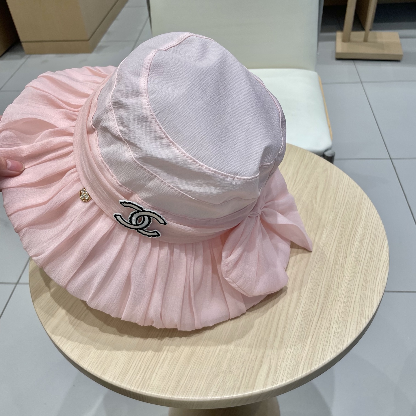  Chanel香奈儿春夏款时尚气质网纱遮阳帽女出游仙女帽大帽檐盆帽防晒遮阳太阳帽