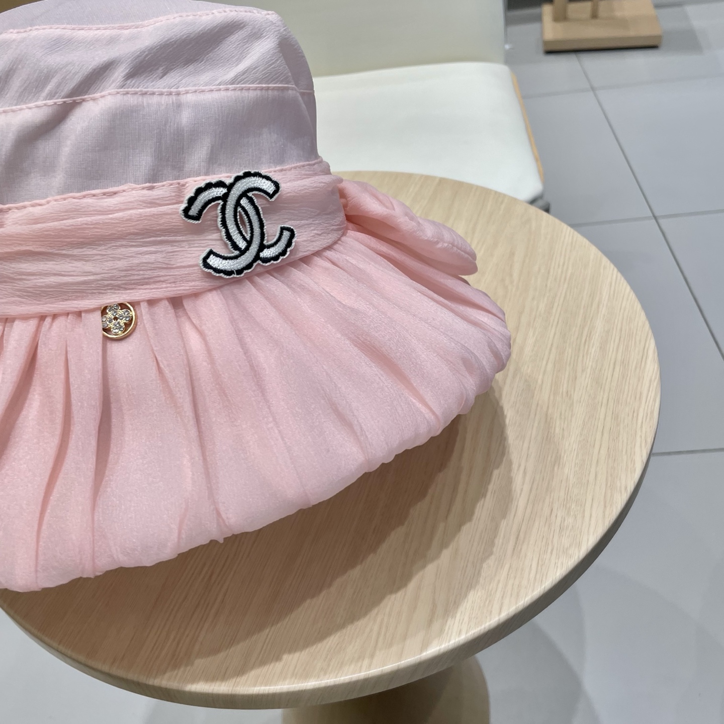  Chanel香奈儿春夏款时尚气质网纱遮阳帽女出游仙女帽大帽檐盆帽防晒遮阳太阳帽