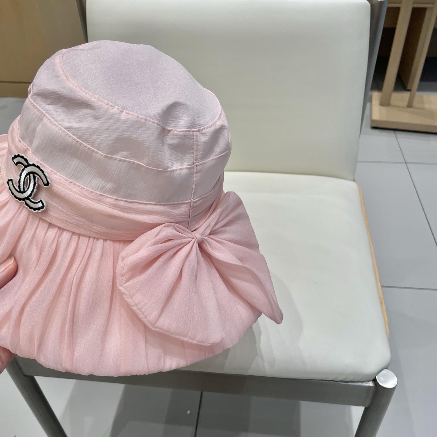  Chanel香奈儿春夏款时尚气质网纱遮阳帽女出游仙女帽大帽檐盆帽防晒遮阳太阳帽